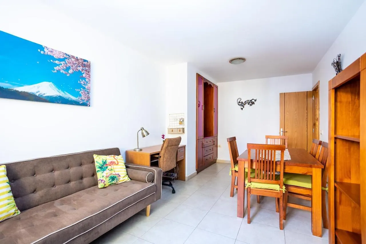 Apartamento Andrea & Salitre سان إيسيذرو شقة